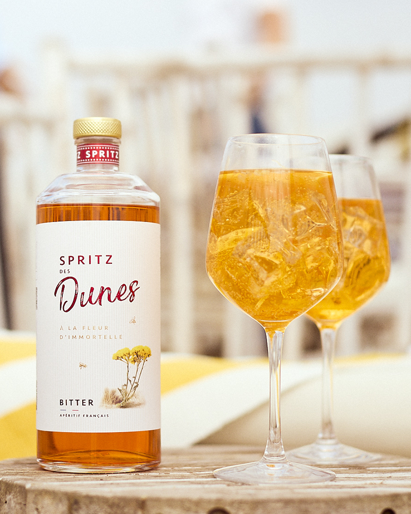 Bouteille de Spritz des Dunes, bitter français a la fleur d'immortelle